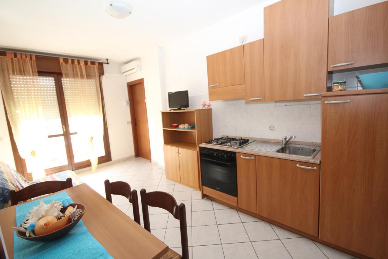 Acquasmeralda Appartamento 03 โรโซลีนามาเร ภายนอก รูปภาพ